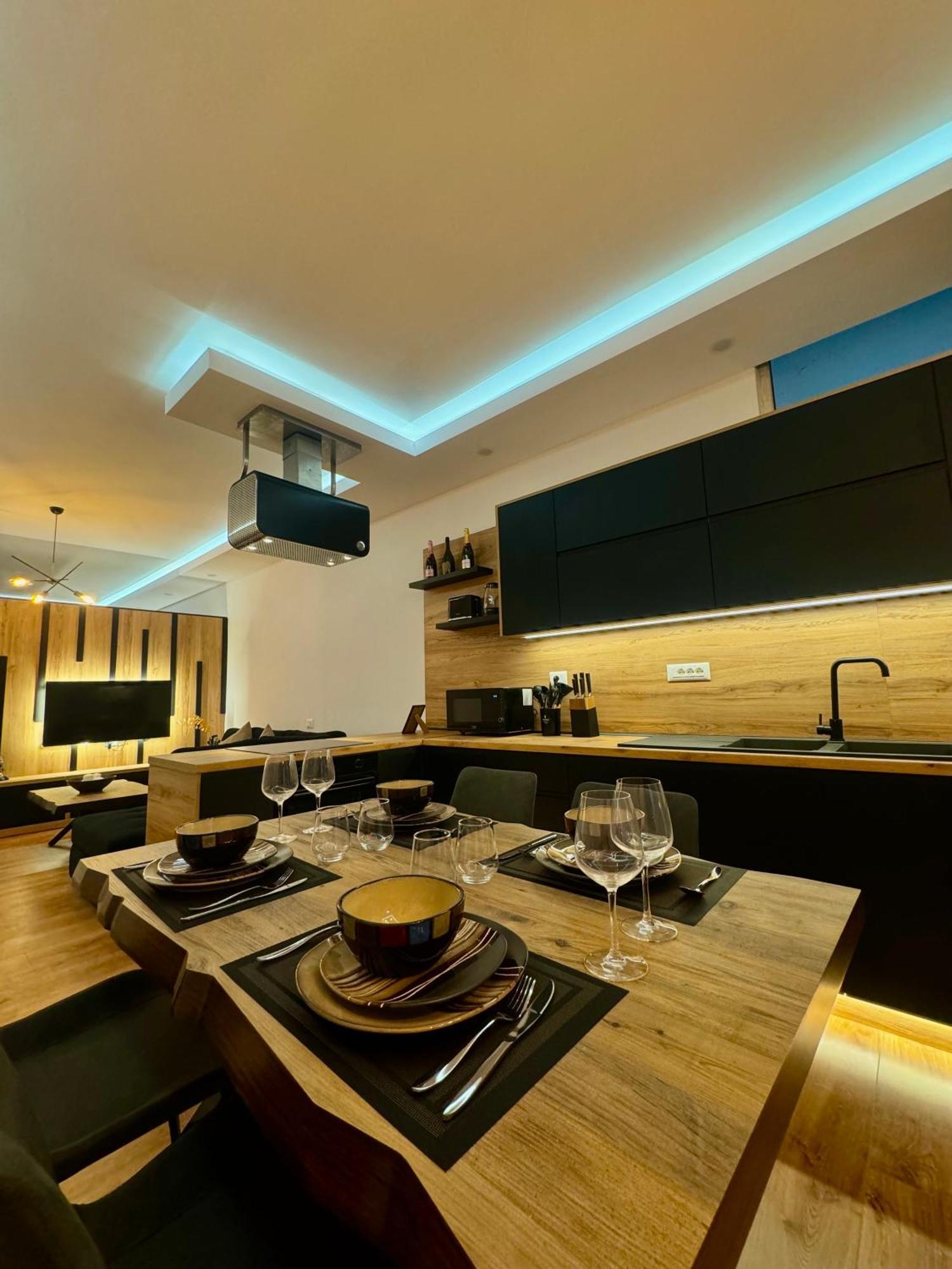 Luxury Central Baba Apartment Shkoder Exterior photo